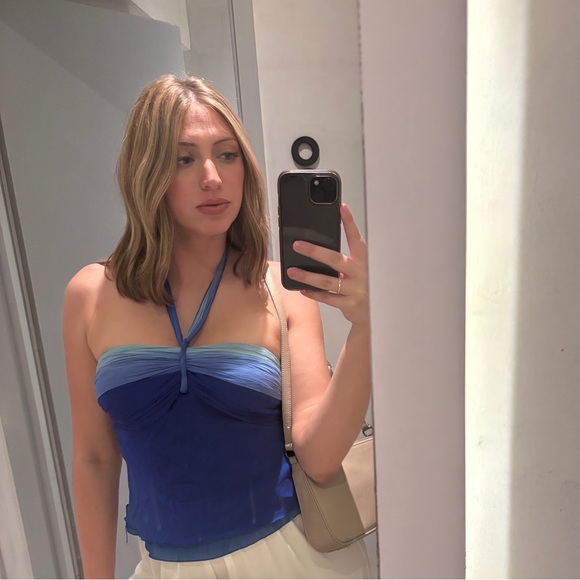 Meet your Posher, Bridget - Picture 1 of 1